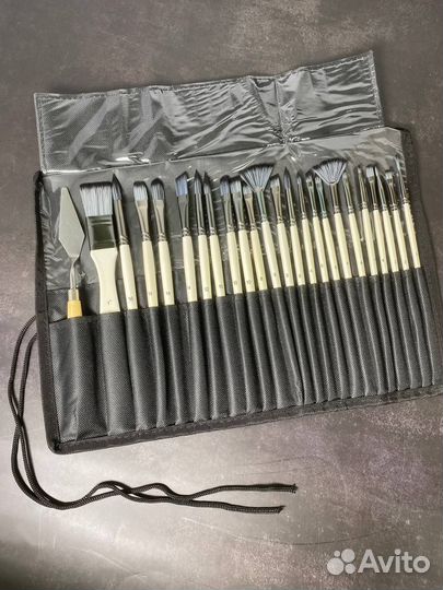 Набор художественных кистей 24 шт новый