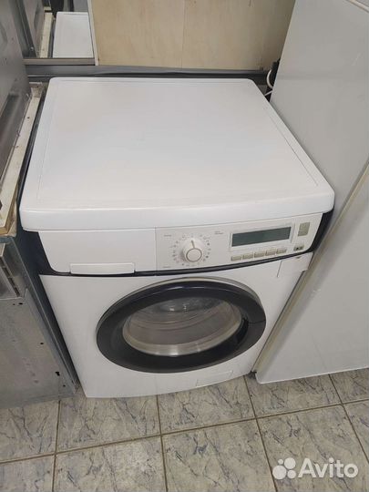 Стиральная машина Electrolux с сушкой