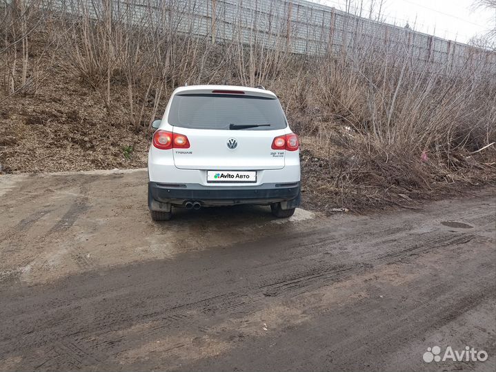 Volkswagen Tiguan 2.0 AT, 2010, 150 800 км
