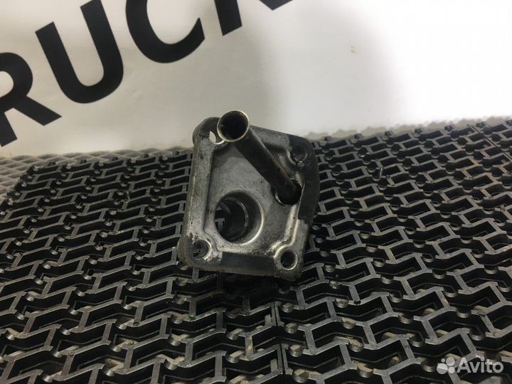 Фланец под масляный щуп