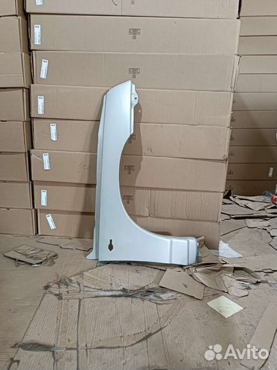 Крыло правое ваз 2110 2112 молочно белый серебрист