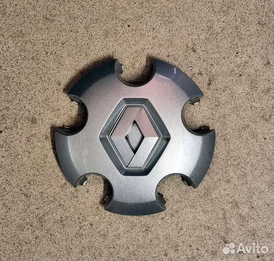 Колпачки в центр диска заглушка ступицы Renault