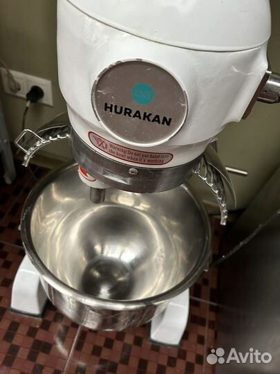 Миксер планетарный, тестомес