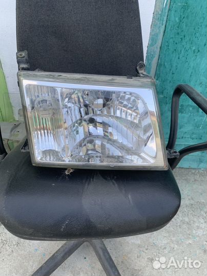Фара на land cruiser 100