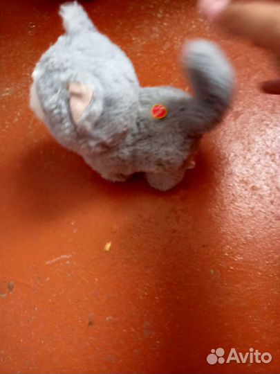 Кошка игрушечная