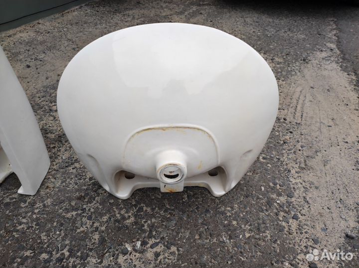 Раковина с пьедесталом в ванную