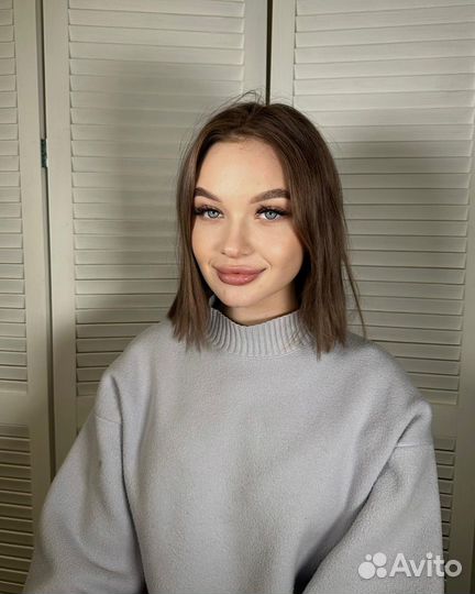 Модель на наращивание волос