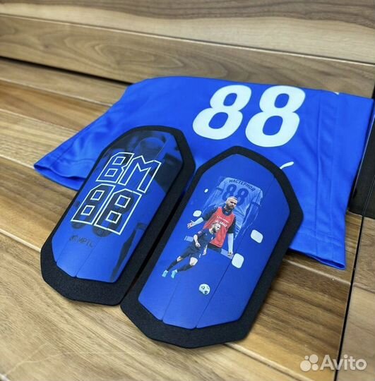 Футбольные щитки с персональным дизайном