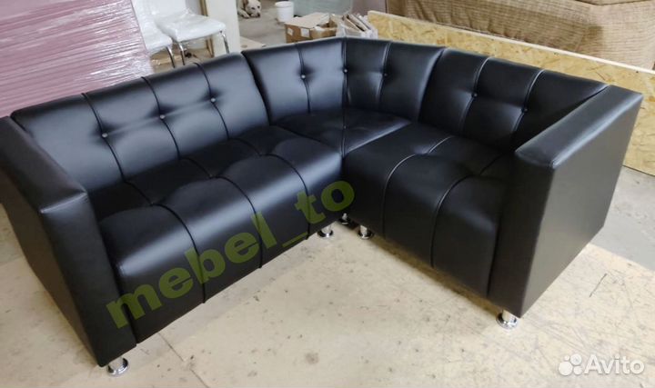 Диван угловой.в кафе.офис.магазин