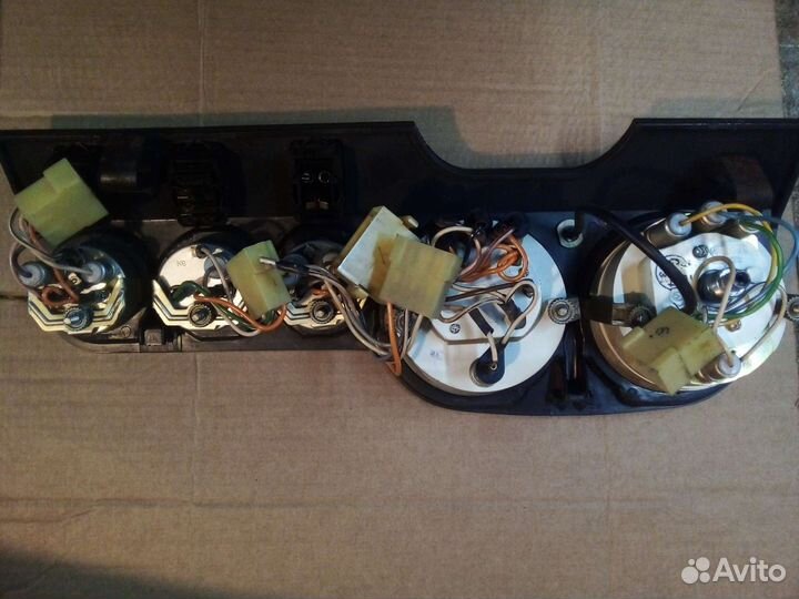 Приборная панельна ваз 2106 пробег 84683