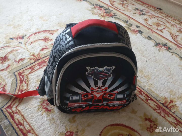 Школьный рюкзак