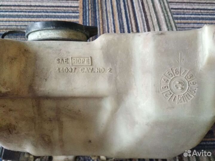 Бачок омывателя jeep grand Cherokee zj