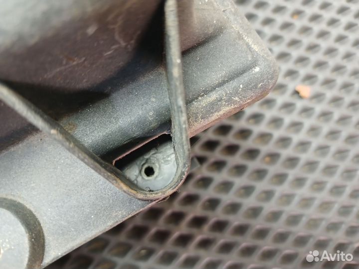 Корпус воздушного фильтра Skoda Octavia A4