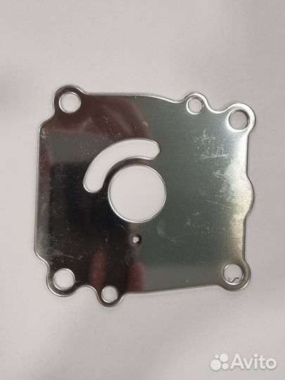 Пластина помпы Suzuki DT90-100, DF60-140