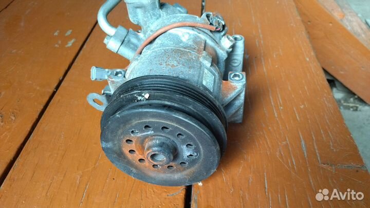 Продается компрессор тайота
