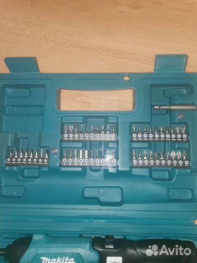 Электроотвертка Makita DF001DW