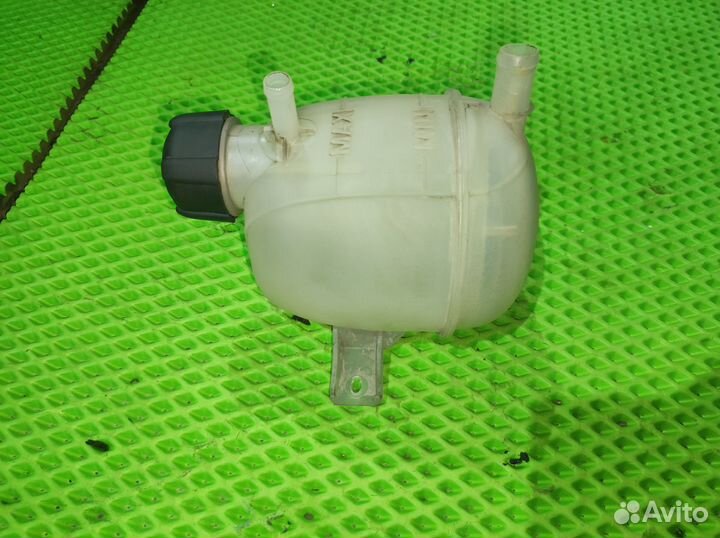 Бачок расширительный Renault Duster