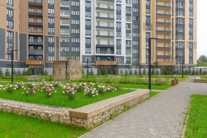 2-к. квартира, 72,8 м², 2/25 эт.