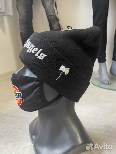 Головные уборы. Шапка Palm Angels черная