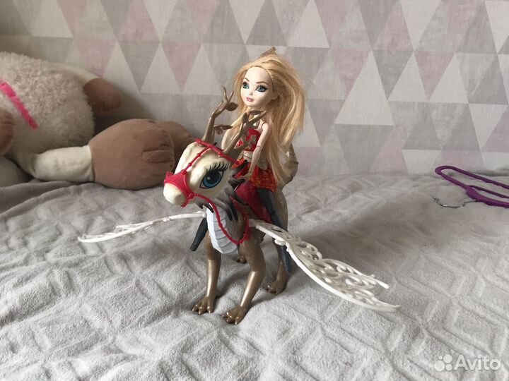 Набор Ever After High Драконов и Эппл Уайт, 26 см
