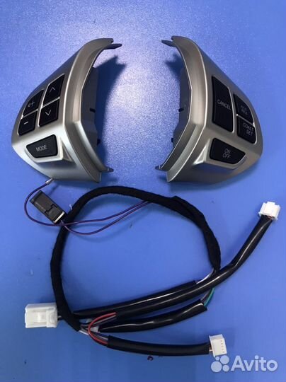 Кнопки на мультируль с круиз контролем Mitsubishi