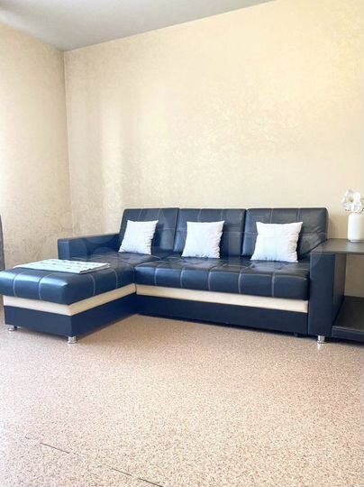 2-к. квартира, 67 м², 8/10 эт.