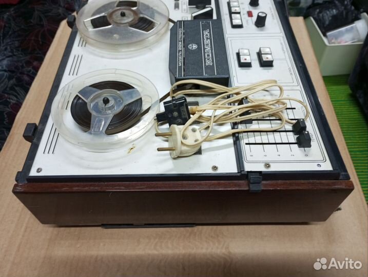 Катушечный магнитофон Комета 212.Стерео СССР
