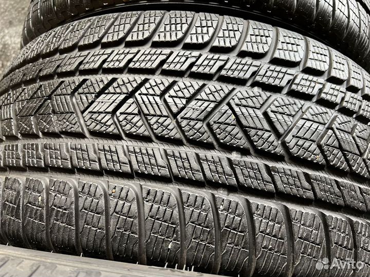 Pirelli Scorpion Winter 305/35 R21