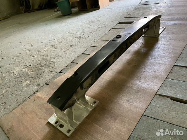 Усилитель бампера заднего Range Rover Sport 2