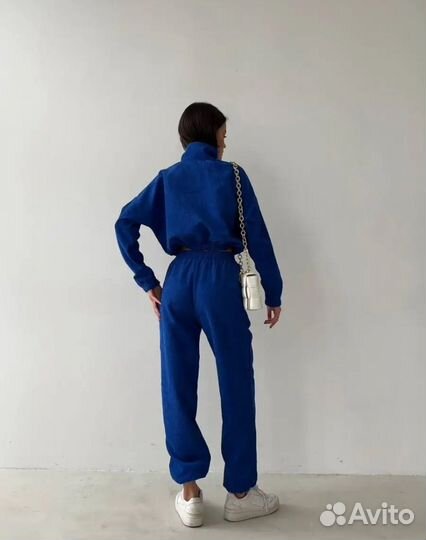 Спортивный костюм женский