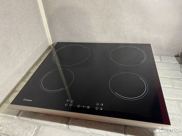 Электрическая варочная поверхность Candy CH64XB