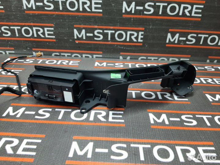 Ручка двери внутренняя задняя левая Audi A8 4E/D3