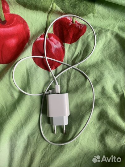 Зарядное устройство для iPhone