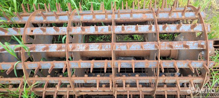 На Акрос подбарабанье и барабан для уборки риса