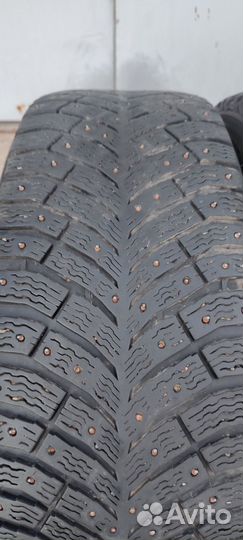 Michelin X-Ice North 4 SUV 235/55 R19