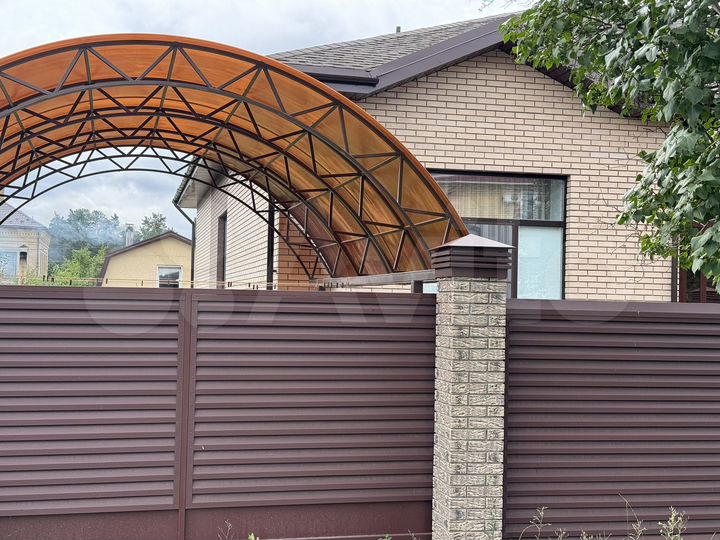 Дом 156 м² на участке 7,5 сот.