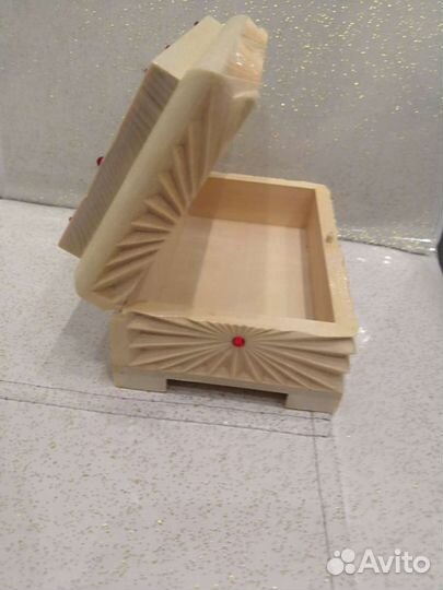 Шкатулка для мелочей