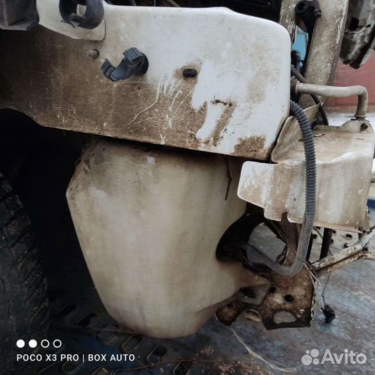 Бачок омывателя лобового стекла Пежо Партнер