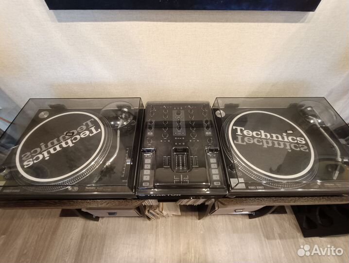 Technics SL-1210MK2 + Traktor kontrol Z2