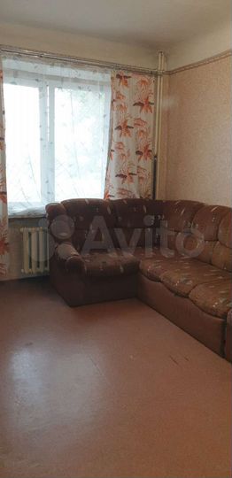 Комната 17 м² в 3-к., 1/4 эт.