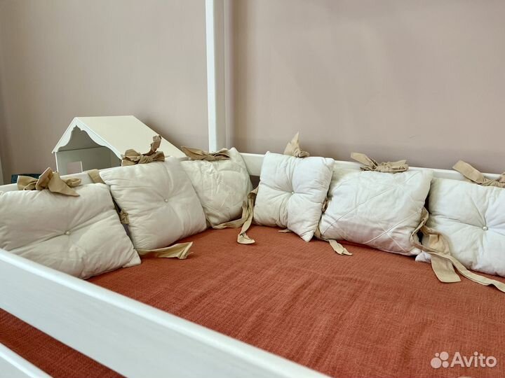 Бортики в кроватку