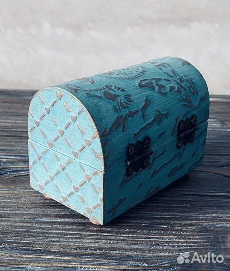 Зеркало и сундучок