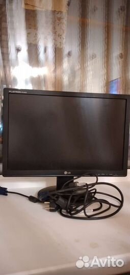 Монитор LG flatron W1942S-BF