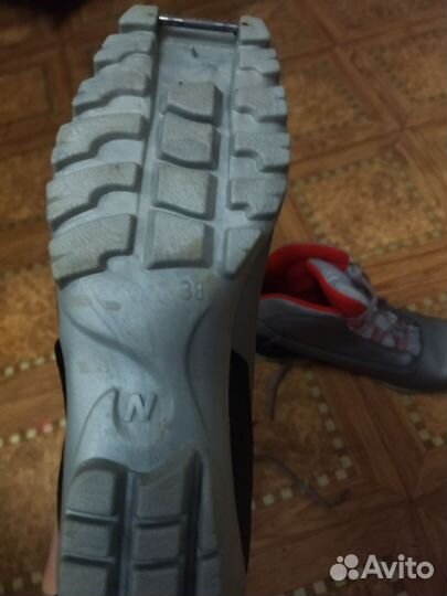 Лыжные ботинки классические