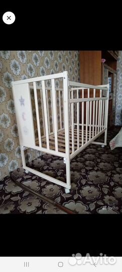 Детская кроватка