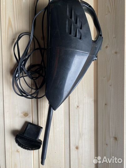 Автомобильный пылесос