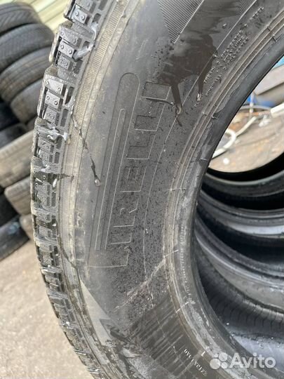 Pirelli Ice 225/65 R17