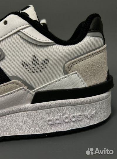 Кроссовки Adidas Forum Low White Black Люкс