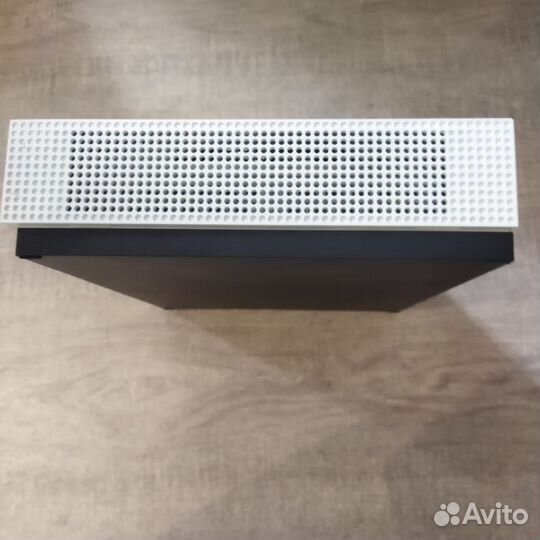 Xbox one s all digital edition 1 TB