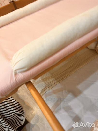 Пеленальная доска на кроватку